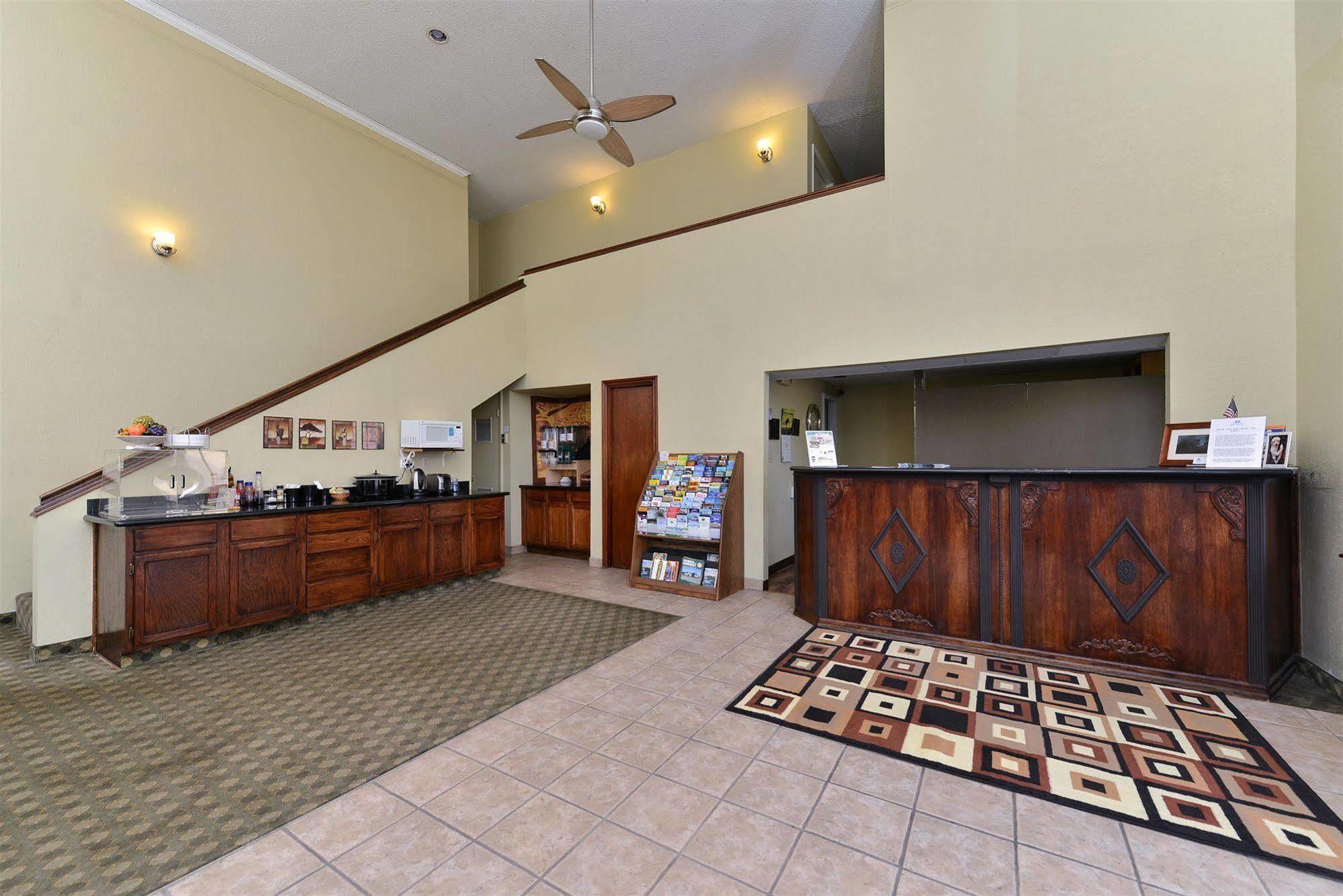 Americas Best Value Inn Arkadelphia Ngoại thất bức ảnh